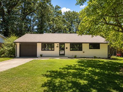 1111 Edgehill Dr