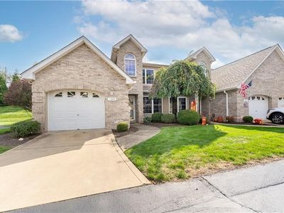 1009 Waterford Ct W