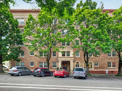 709 SW 16th Ave Unit 302