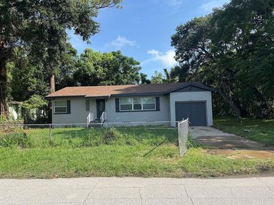 2125 CARLTON DRIVE