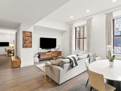 100 Barclay St APT 17J
