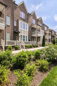 202 Porter Village Cir