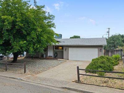 1289 Hemlock Ave