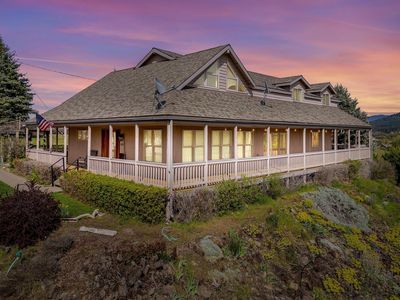 5061 Hunters Campground Rd