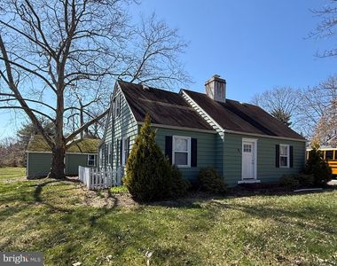 81 N Greenwich St