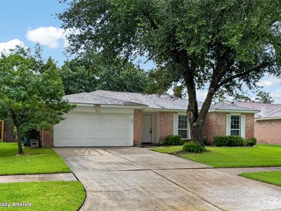 18530 Sweetmeadow Dr