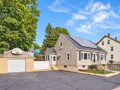 Property at 10 Garfield Ave, Woburn, MA