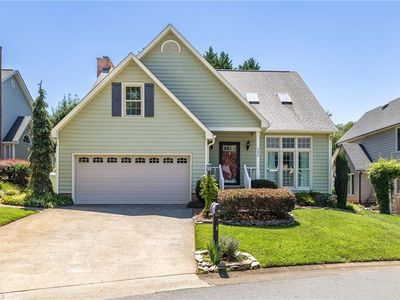 2228 King George Ct
