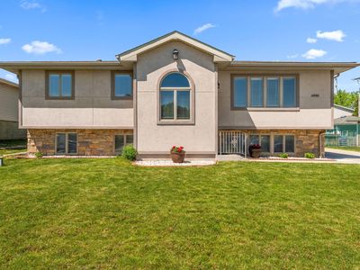 6880 W 84th Pl