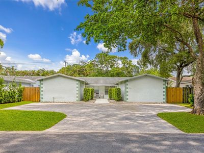 4351 SW 52nd Ct
