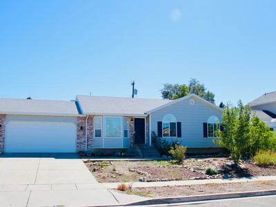 306 E 670 N