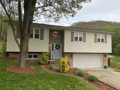 105 Hickory Rd