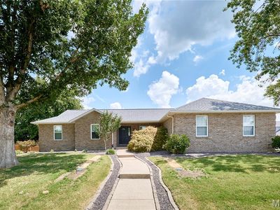 902 Phillip Ct