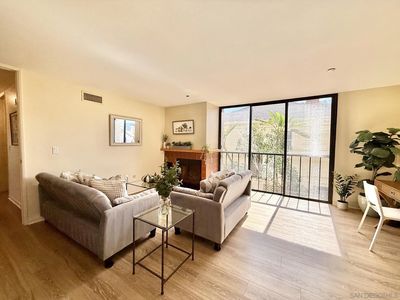 4082 Albatross St APT 7