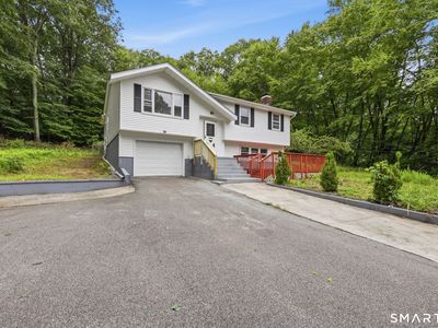 24 Crestview Drive