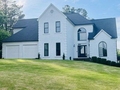Property at 10590 Stone Point Pl, Johns Creek, GA