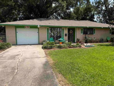 6192 Peyton Dr