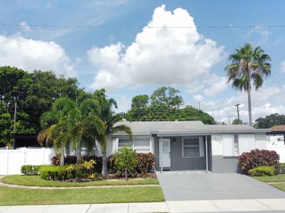 702 SW 1st Street