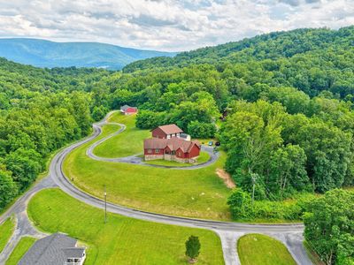 1996 Buck Mountain Rd