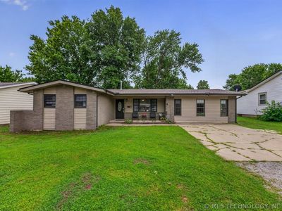 Property at 322 E Maple St, Skiatook, OK