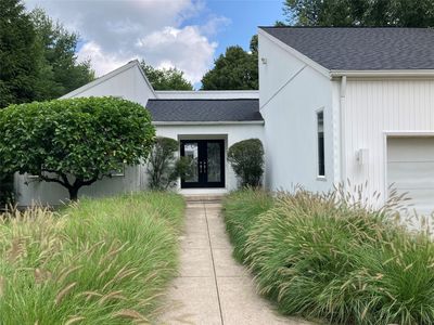 301 Stuart Way