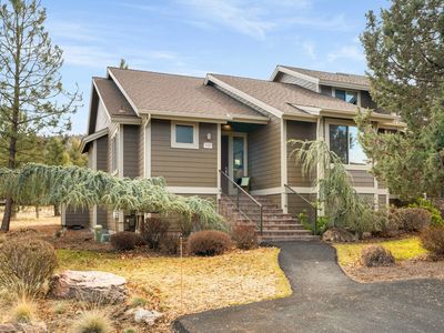 1325 Highland View Loop