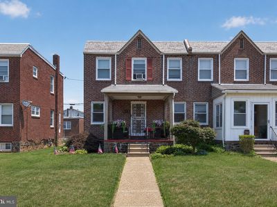 513 W 37th St