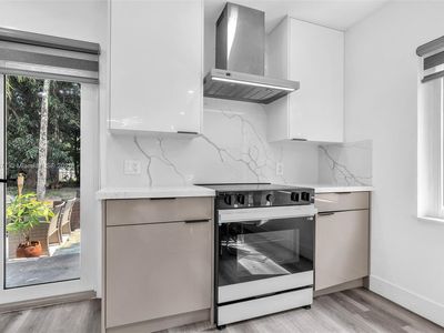 Property at 886 NE 134th St, North Miami, FL