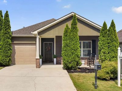 Property at 1018 Preston Pl, Chelsea, AL