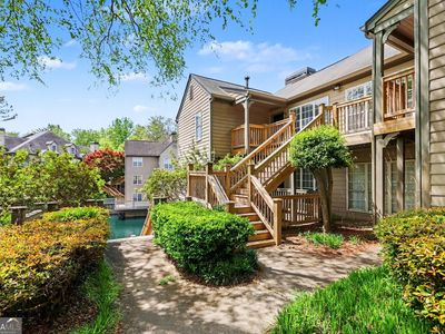 702 Mill Pond Dr SE