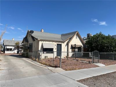 309 N 8th St