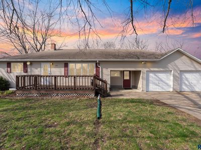 330 W Maple St