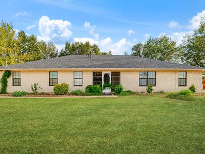 209 Farm Road 2352