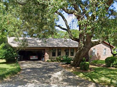 9153 Woodrun Cir