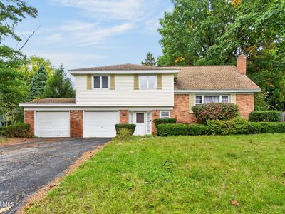 Property at 28 Rosemere Road, Ballston Lake, NY