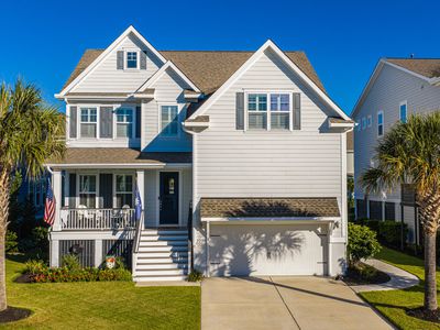 2226 Mother Of Pearl Dr