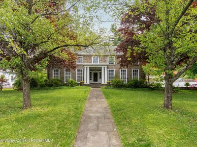 322 Albany Avenue