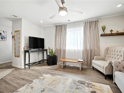 3233 Manor Glenn Ct