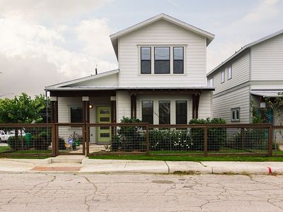 603 Burleson St