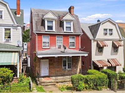 244 Robinson St