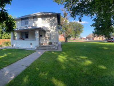 1507 F Ave