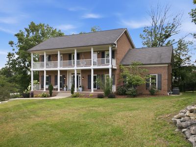 404 Winchester Dr