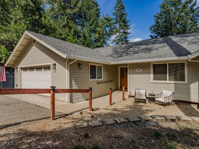 26041 Golf Links Dr
