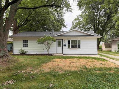 925 Danbury Dr