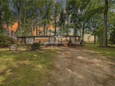 100 Longhorn Dr