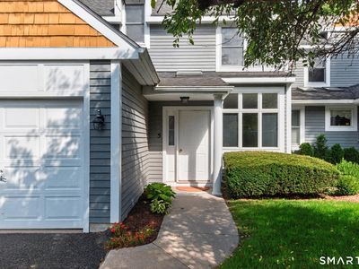 5 Riverwalk Drive #5