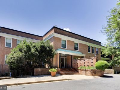 3535 Chevy Chase
