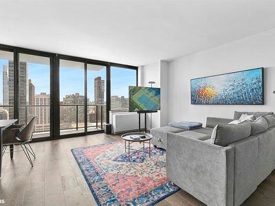 161 W 61st St APT 30E