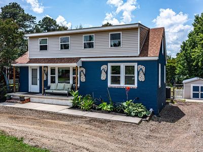 2082 Fairport Rd