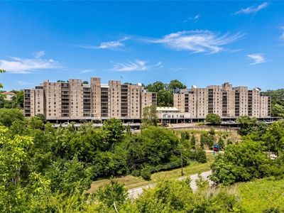 2160 Greentree Rd APT 807W